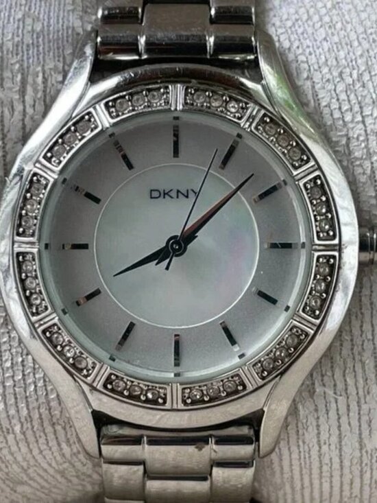 DKNY Women Watch Silver Tone Mother of Pearl Face Quartz Analog Wristwatch main image 8